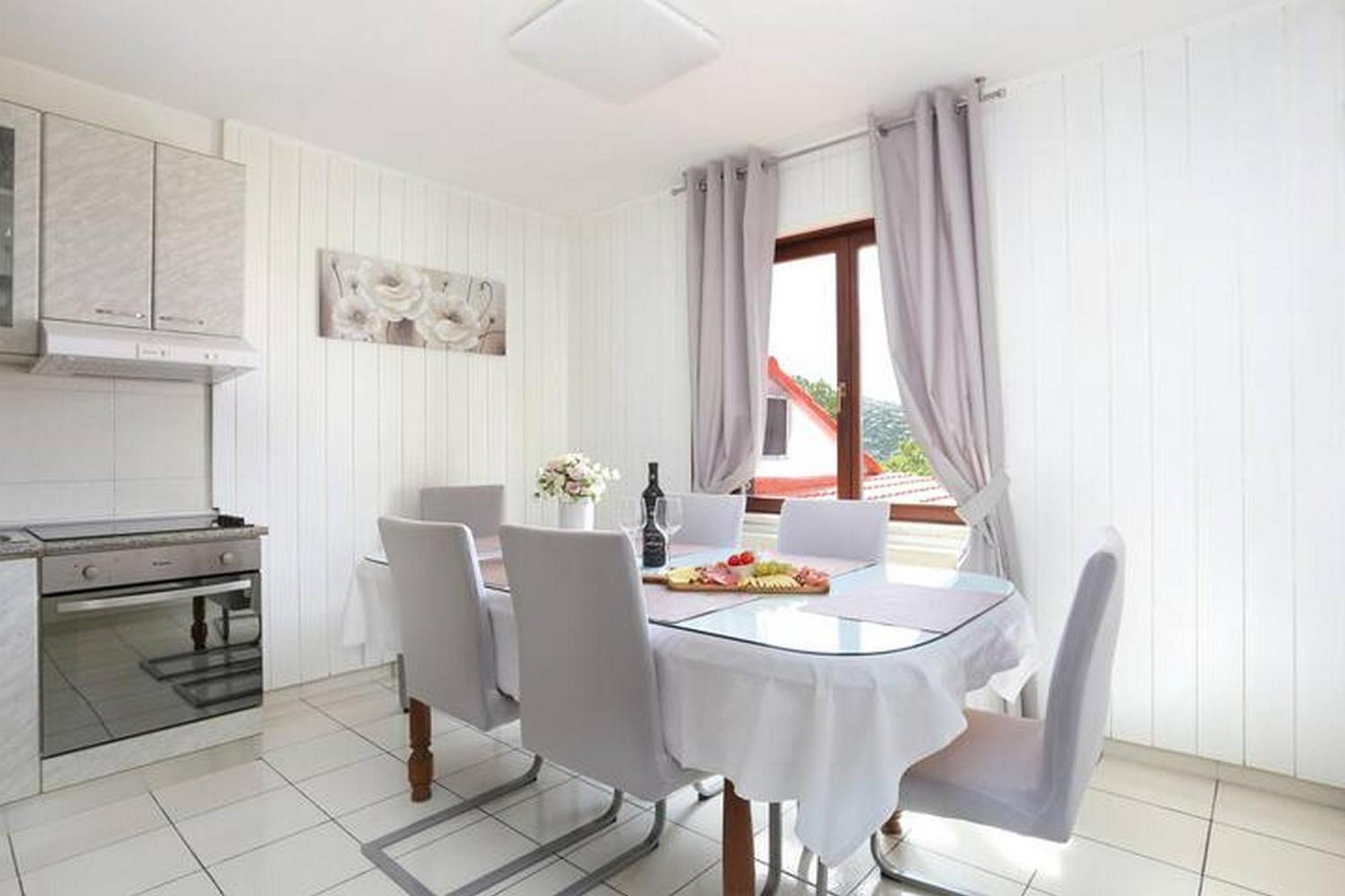 Holiday Home Mons Aureus Gornje Sitno 外观 照片