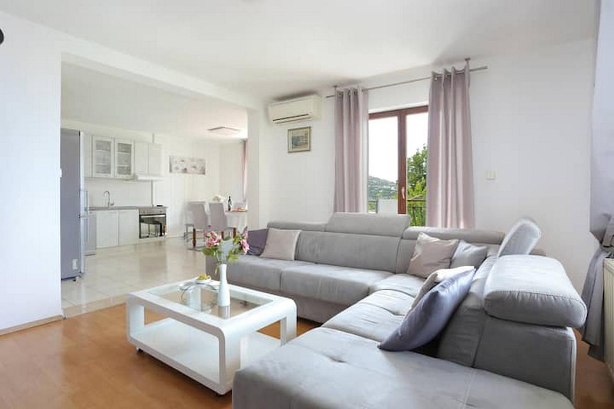 Holiday Home Mons Aureus Gornje Sitno 外观 照片