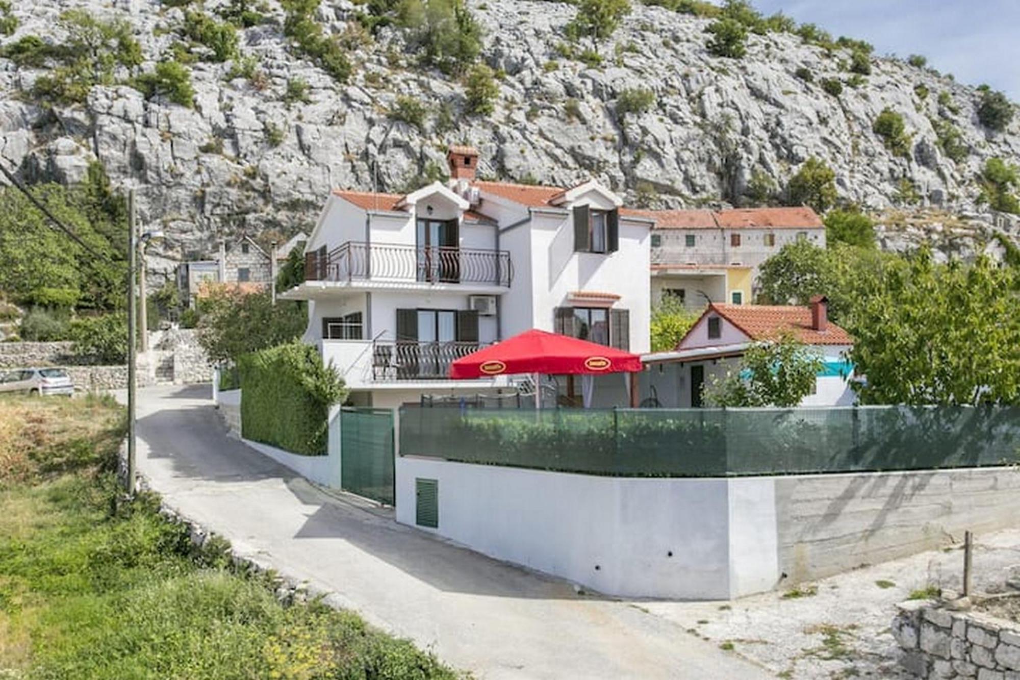 Holiday Home Mons Aureus Gornje Sitno 外观 照片