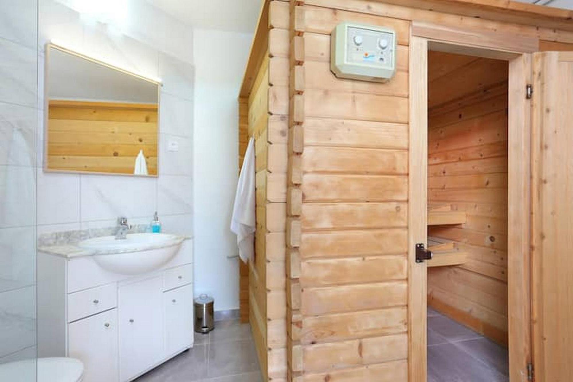 Holiday Home Mons Aureus Gornje Sitno 外观 照片