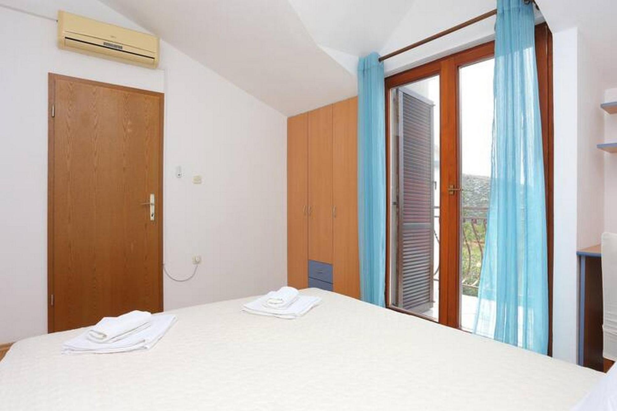 Holiday Home Mons Aureus Gornje Sitno 外观 照片