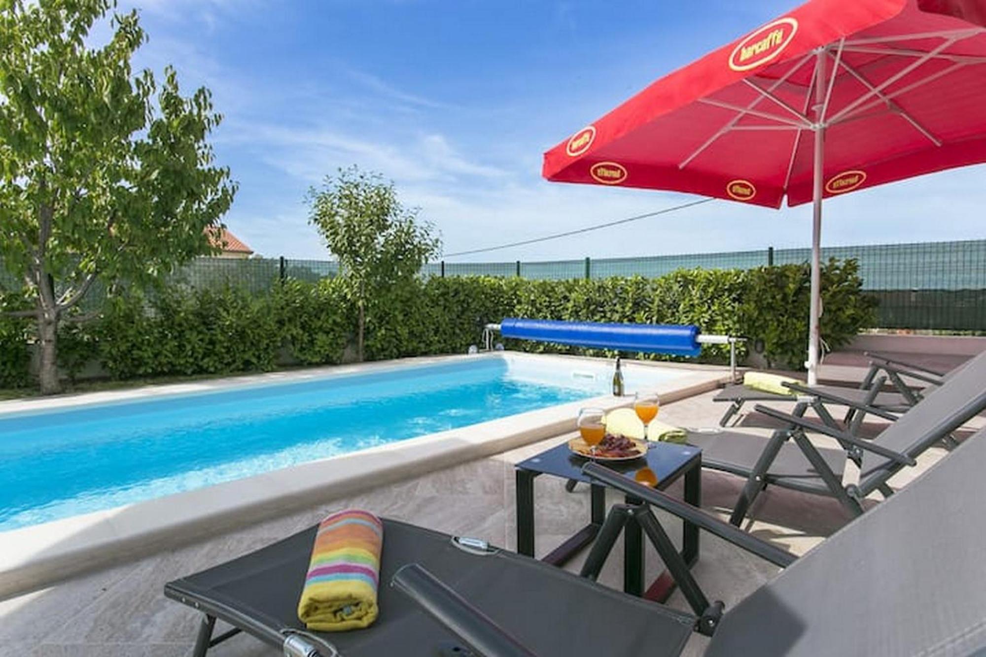 Holiday Home Mons Aureus Gornje Sitno 外观 照片